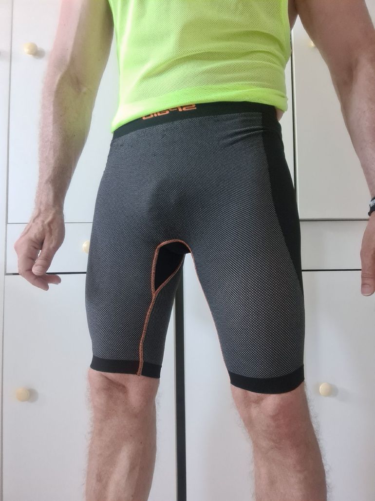 Used spaio shorts running fitness paio tg s uomo bike — image 1 of 4
