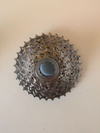 Used Shimano Cassette Ultegra e 105 bike — image 2 of 5