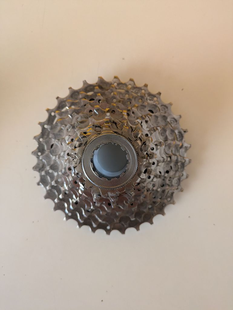 Used Shimano Cassette Ultegra e 105 bike — image 2 of 5