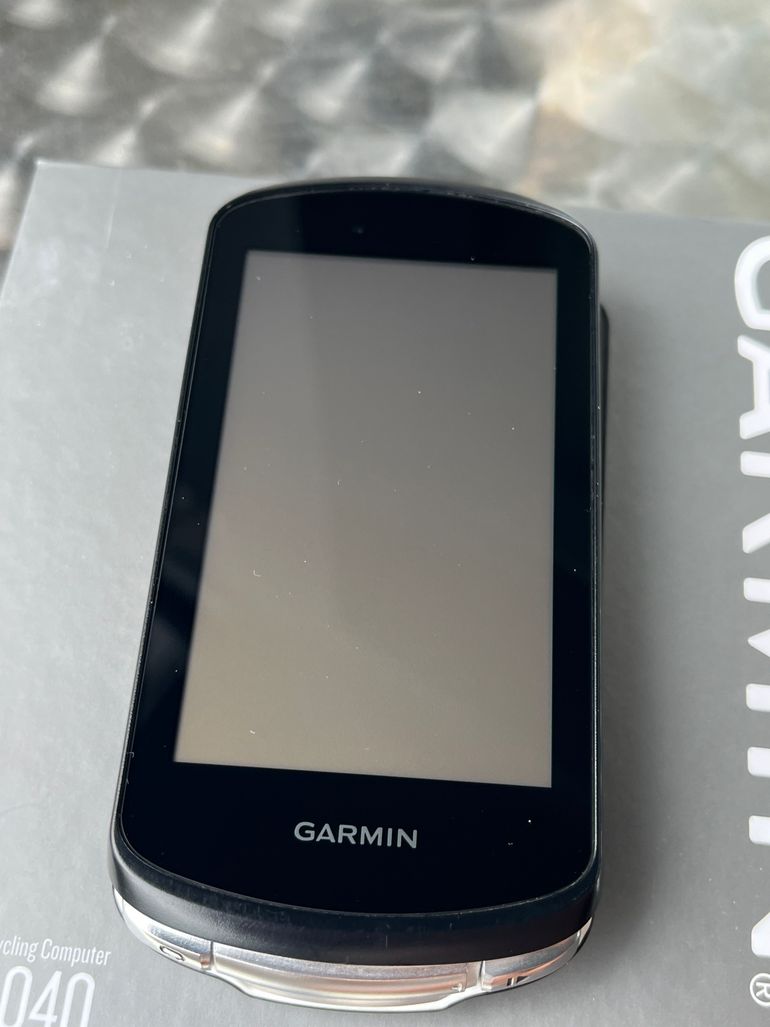 Used Garmin Edge 1040 GPS Computer bike — image 9 of 12