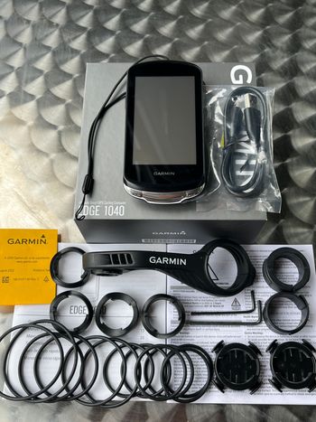 Used Garmin Edge 1040 GPS Computer bike — image 12 of 12