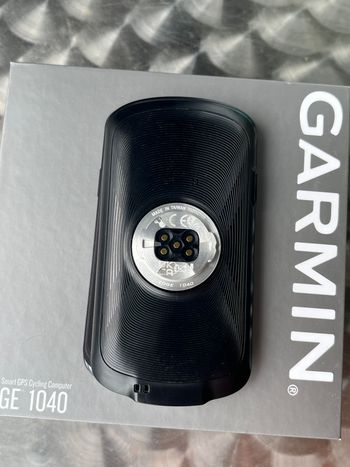 Used Garmin Edge 1040 GPS Computer bike — image 8 of 12