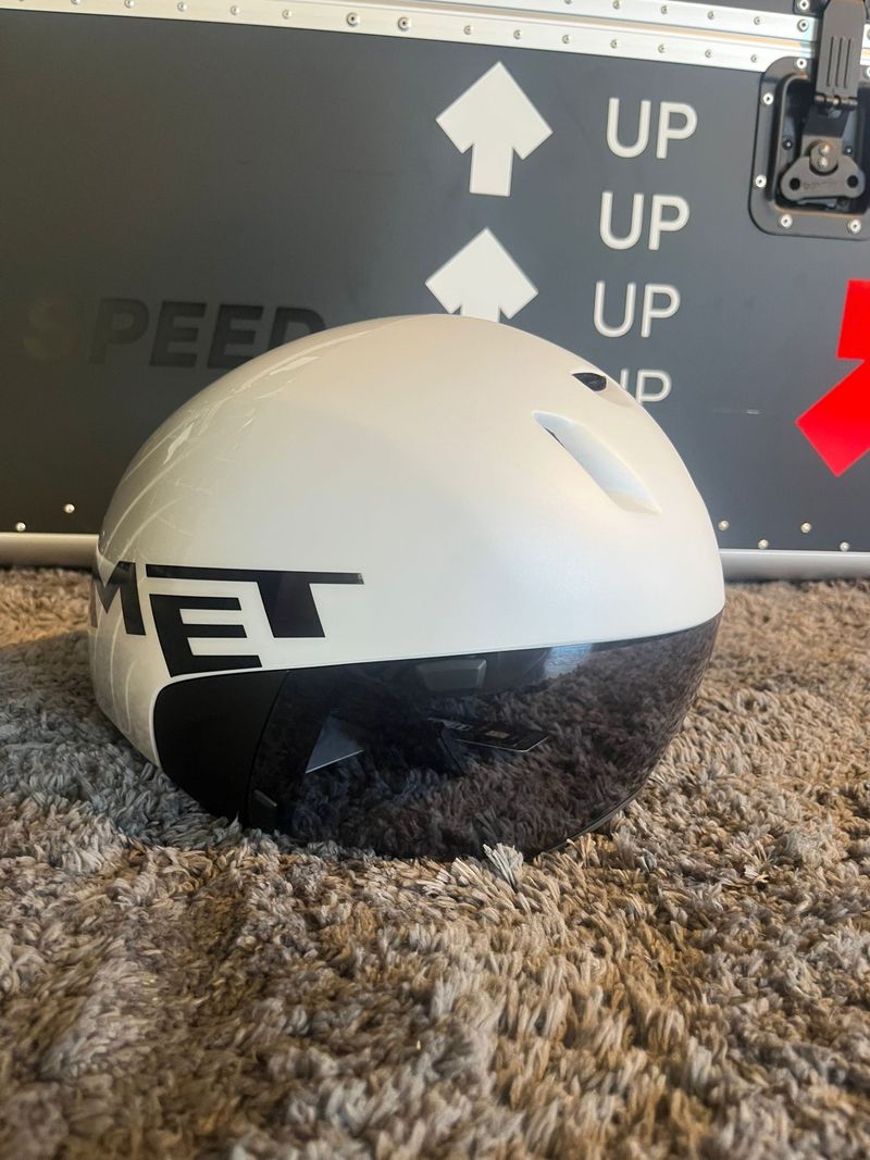 MET Codatronca MIPS Helmet Cycling Accessories d'occasion