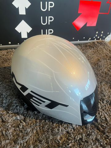 Used MET Codatronca MIPS Helmet bike — image 3 of 3