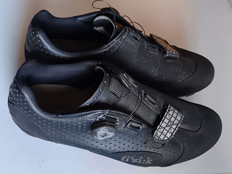 Used Fizik MTB bike — image 1 of 3