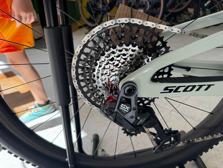 Used Sram GX Eagle Transmission Groupset 2026 bike — image 4 of 6