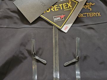 Used Arc’teryx Veste imperméable bike — image 5 of 6