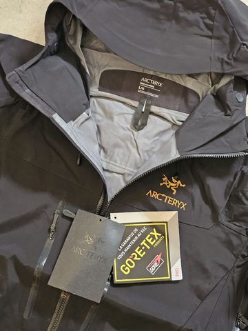 Used Arc’teryx Veste imperméable bike — image 6 of 6