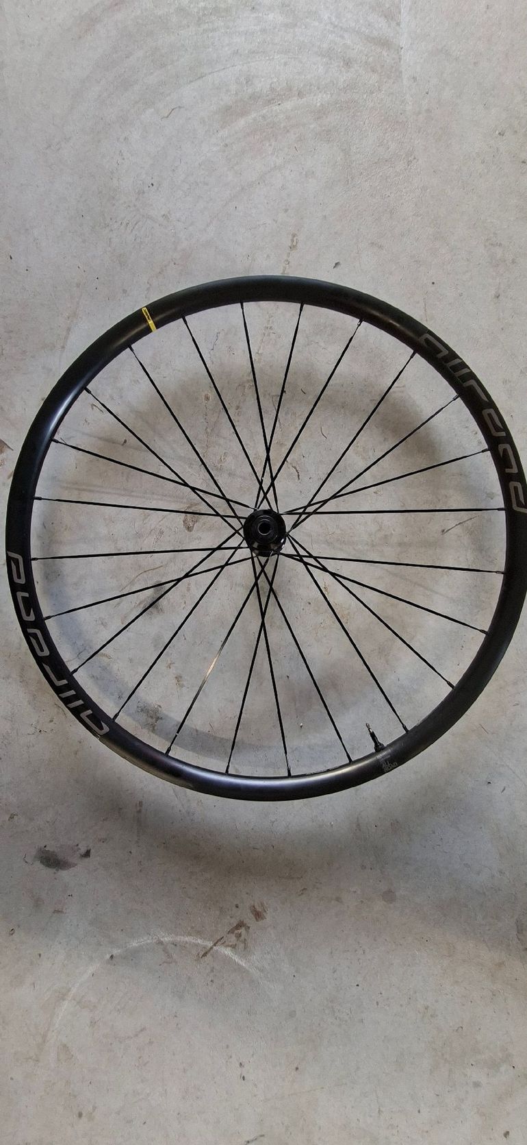 Used Mavic Allroad 650b bike — image 4 of 8