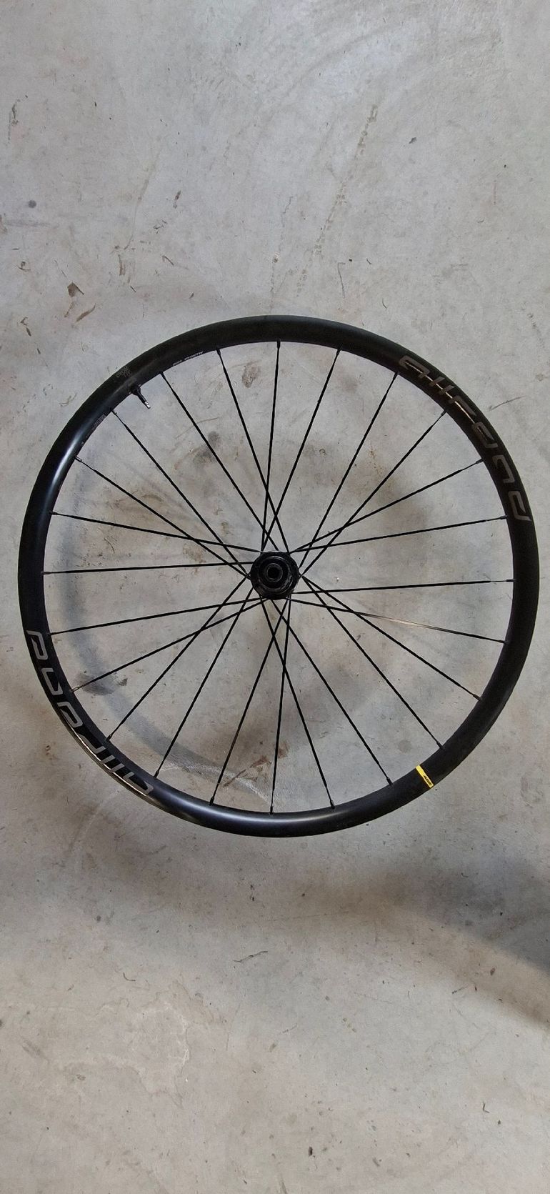 Used Mavic Allroad 650b bike — image 6 of 8