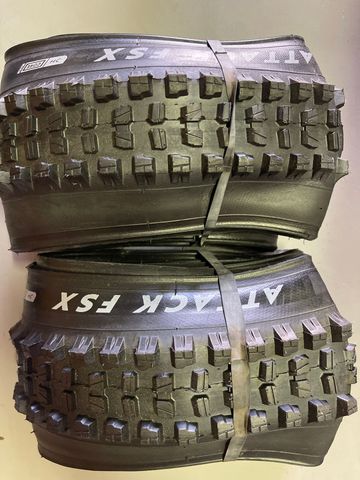 Käytetty Vee Tires FSX DH Tires Pair 29 2026 Tyres & Tubes