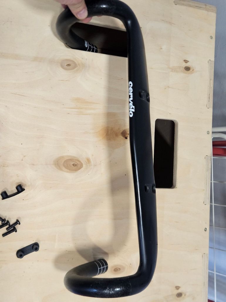 Used Cervelo Cervélo HB14 380mm handlebars 2024 bike — image 2 of 4