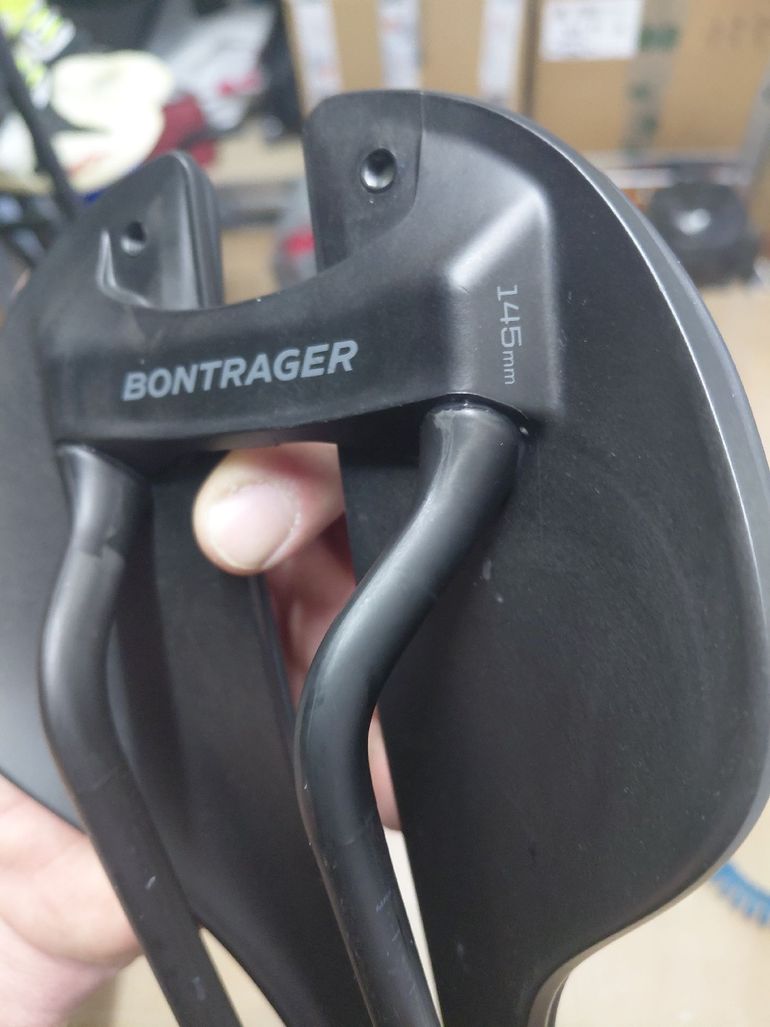 Used Bontrager Aeolus Pro 37V Disc TLR Road Wheel 2026 bike — image 3 of 4