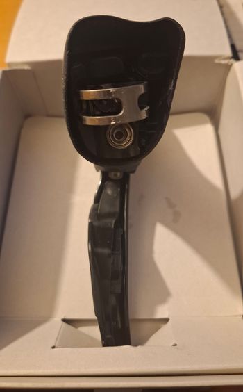 Used Shimano Dura-Ace R9270 Left Lever 2025 bike — image 5 of 6