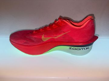 Nike ZOOMX VAPORFLY NEXT% 4 Running Shoes usato