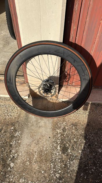 Used space carbon Carbon 50/60 Wheelset 2023 bike — image 3 of 5
