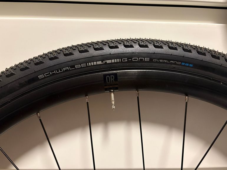 Used Schwalbe G-One Overland 365 Kevlar TLR 45-622 bike — image 2 of 2