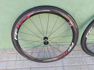 Used Ffwd Carbon Wheels 2014 bike — image 2 of 7