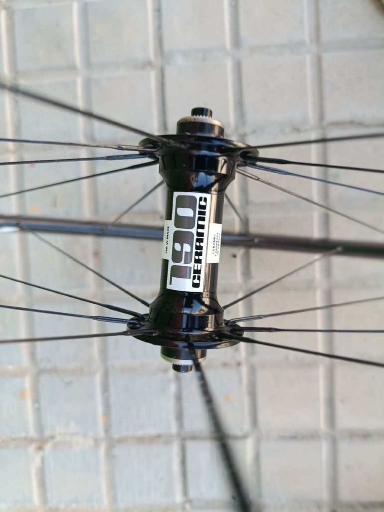 Used Ffwd Carbon Wheels 2014 bike — image 5 of 7