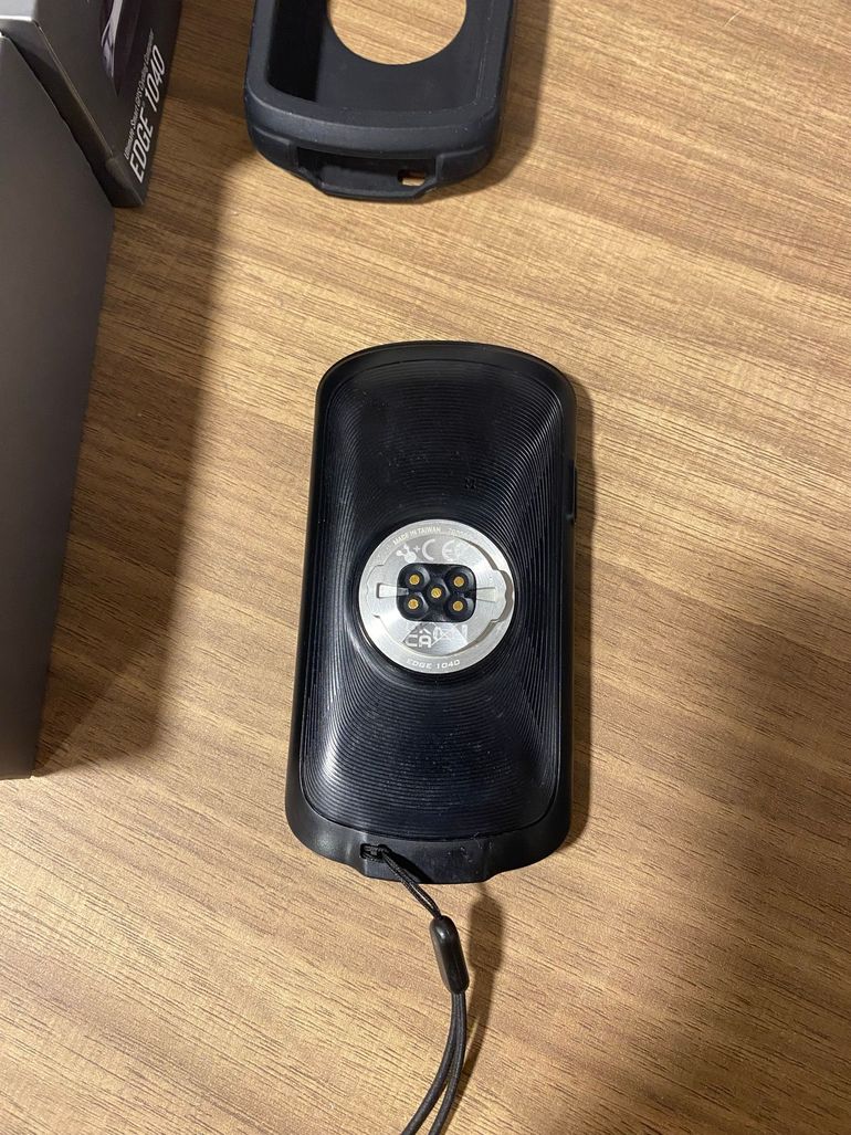Used Garmin Edge 1040 GPS Bike Computer 2024 bike — image 2 of 3