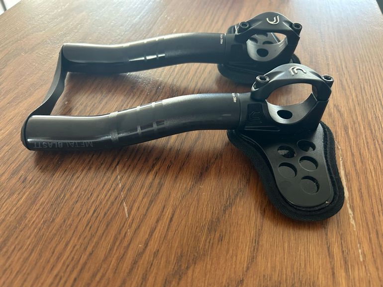 Used Deda Métal Blast Aluminium Noir Prolongateurs 2024 bike — image 3 of 6