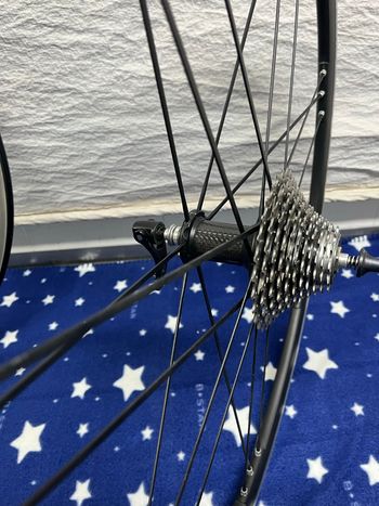 Used Campagnolo Shamal 2016 bike — image 4 of 10