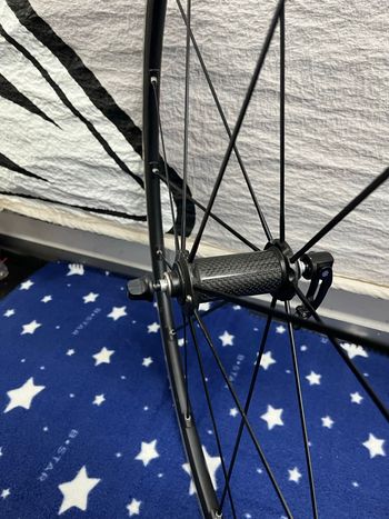 Used Campagnolo Shamal 2016 bike — image 3 of 10