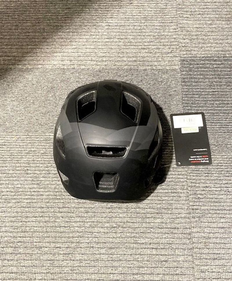 Used Lazer Chiru MTB Helmet 2025 bike — image 2 of 4