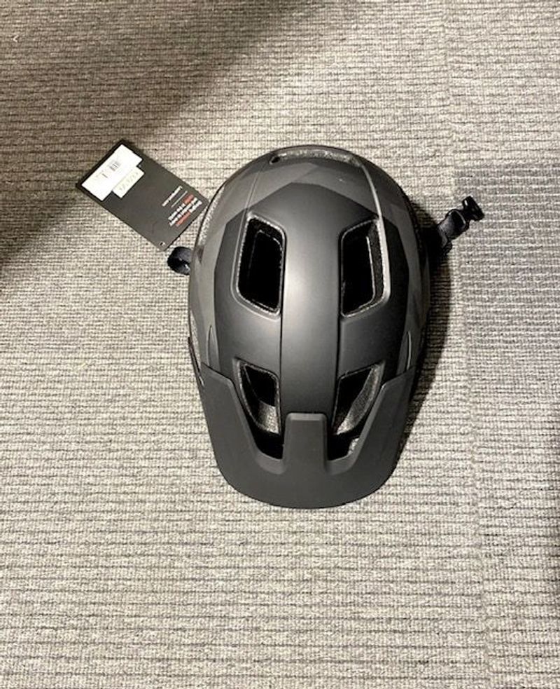 Used Lazer Chiru MTB Helmet 2025 bike — image 3 of 4