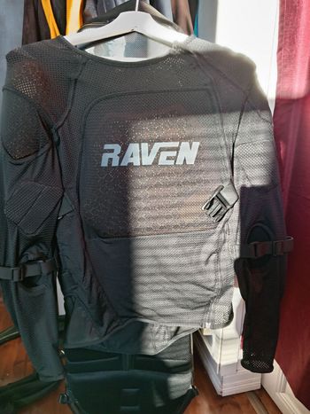 Used raven Soft Shield Protection Jacket 2025 bike