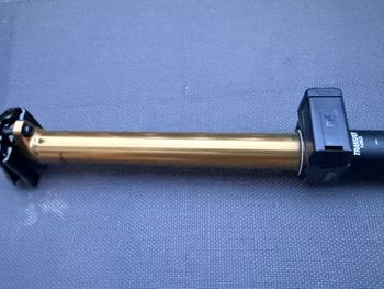 Used Fox Transfer Neo Wireless Dropper Seatpost 2026 bike — image 3 of 3