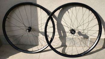 Used Fulcrum Rapid Red 3 DB 28" Disc bike — image 3 of 5