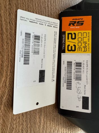 Used Assos Equipe RS Schlosshund Rain Jacket S11 2026 bike — image 3 of 6