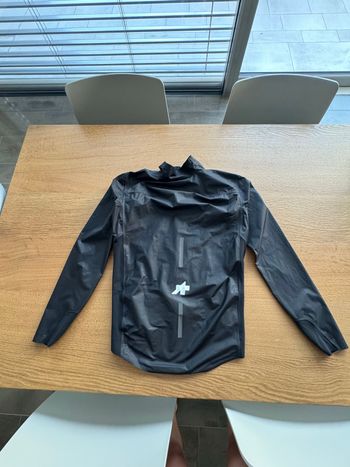 Used Assos Equipe RS Schlosshund Rain Jacket S11 2026 bike — image 6 of 6