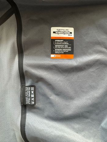 Used Assos Equipe RS Schlosshund Rain Jacket S11 2026 bike — image 2 of 6