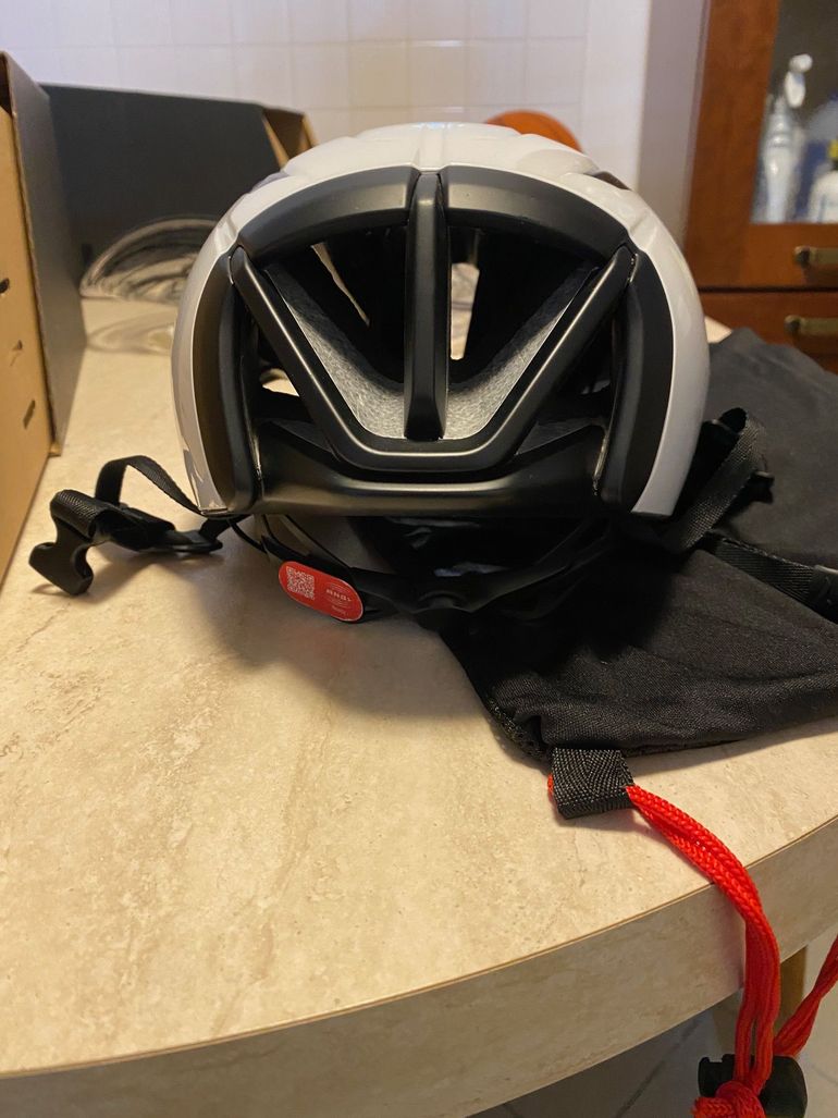 Used Specialized EVADE3 Tg M Bianco Helmet bike — image 5 of 6