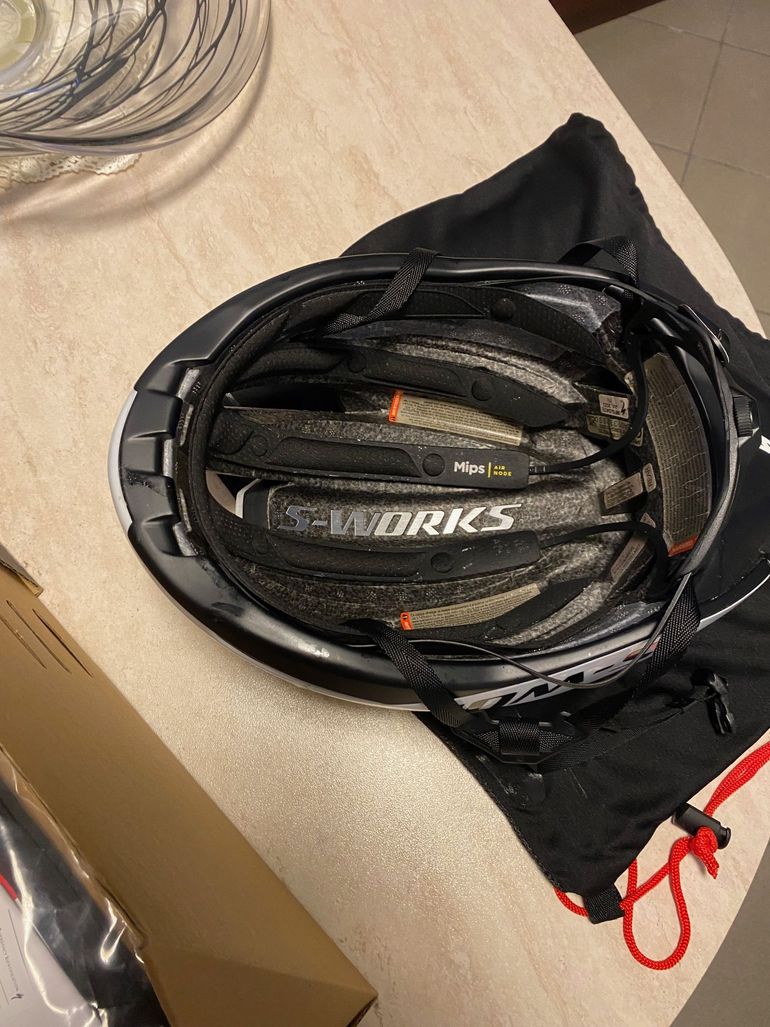 Used Specialized EVADE3 Tg M Bianco Helmet bike — image 4 of 6