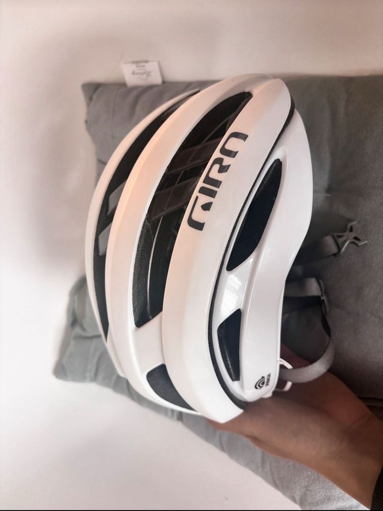 Used Giro Aries Spherical Helmet 2024 bike — image 2 of 11