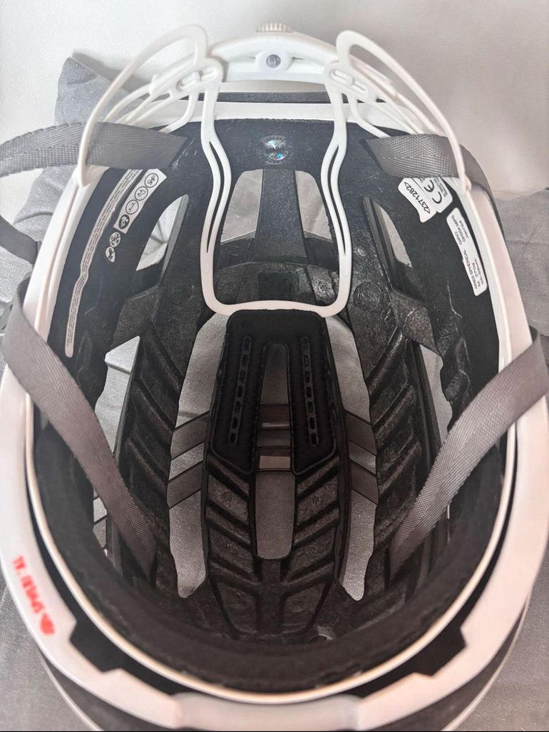 Used Giro Aries Spherical Helmet 2024 bike — image 11 of 11