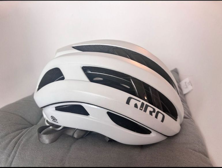 Used Giro Aries Spherical Helmet 2024 bike — image 4 of 11