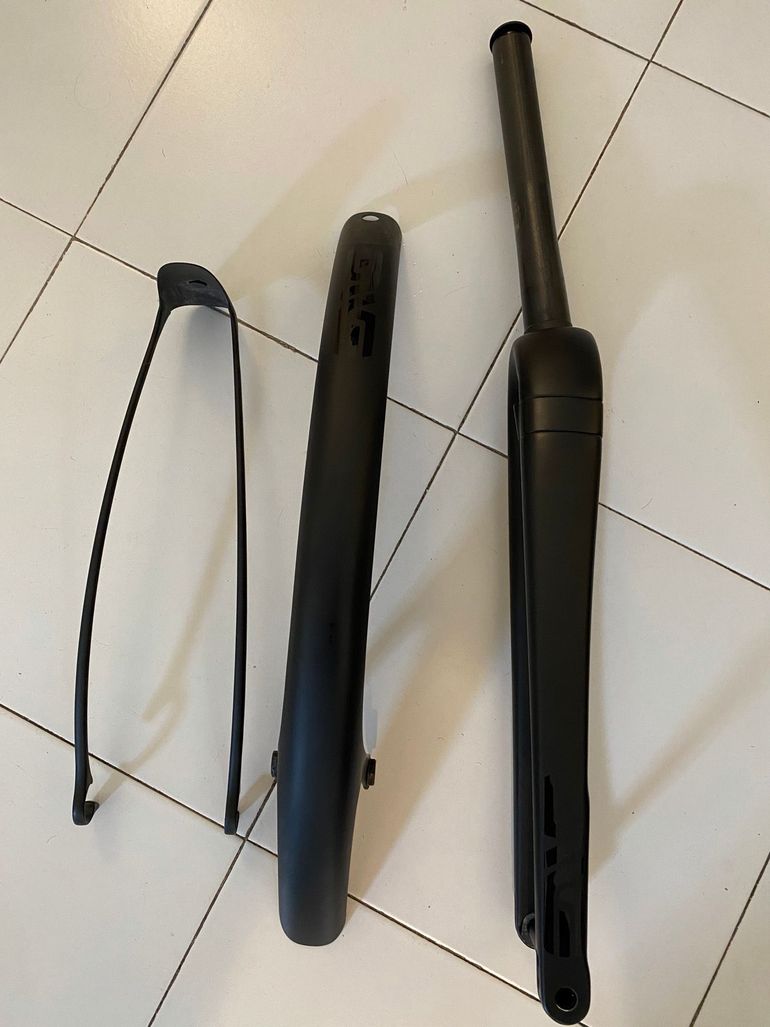 Used Enve All Road Fork with Fender bike — image 4 of 10