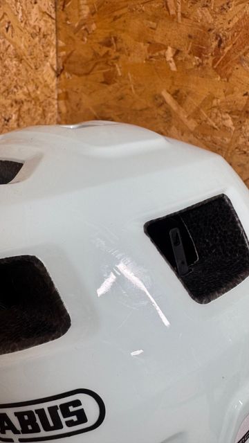 Used ABUS MoTrip MTB Helmet bike — image 4 of 9