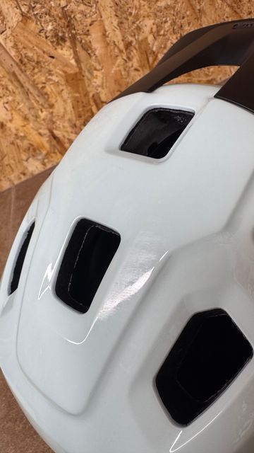 Used ABUS MoTrip MTB Helmet bike — image 6 of 9