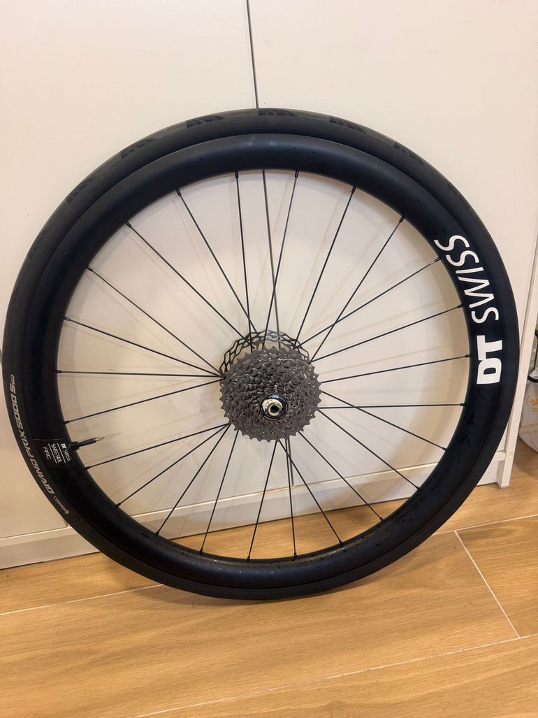 Used Dt Swiss Ruedas carbono 2025 bike — image 7 of 8