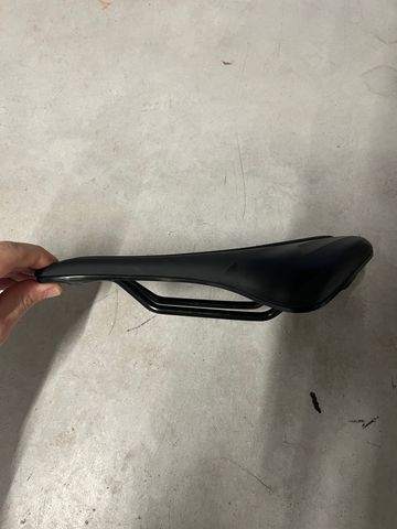 Used Prologo Akero AGX 2025 bike — image 2 of 2