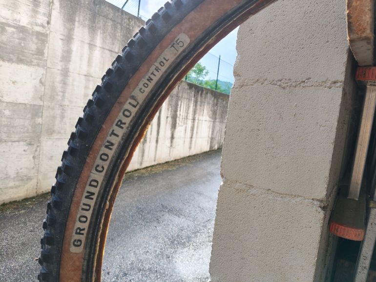 Used Specialized Ground Control Tire 2025 bike — image 2 of 5