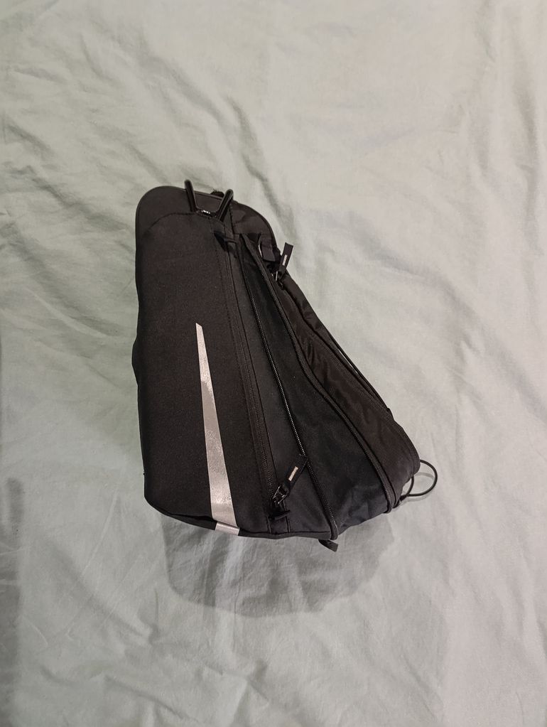 Used VAUDE Off road bag M bike — image 2 of 7