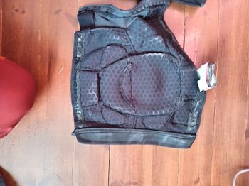 Used O’Neill Knee pads 2024 bike — image 4 of 6