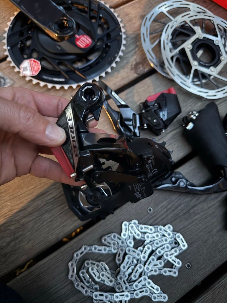 Used Sram Force AXS E1 Power Meter Groupset 2026 bike — image 6 of 6