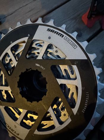 Used Sram Force AXS E1 Power Meter Groupset 2026 bike — image 4 of 6